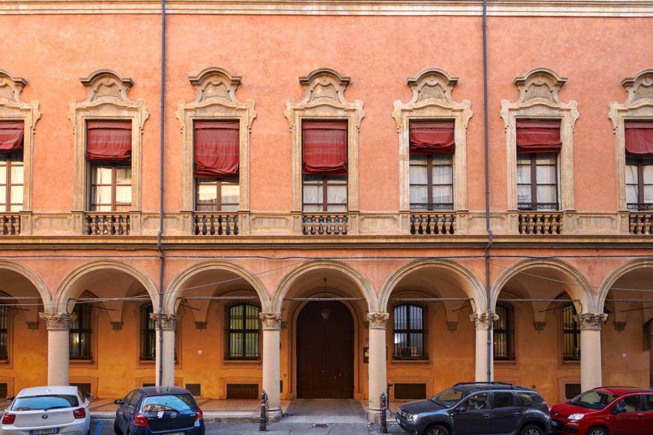 לינה וארוחת בוקר בולוניה Palazzo Di Alcina - Residenza D'Epoca - Luxury- מראה חיצוני תמונה
