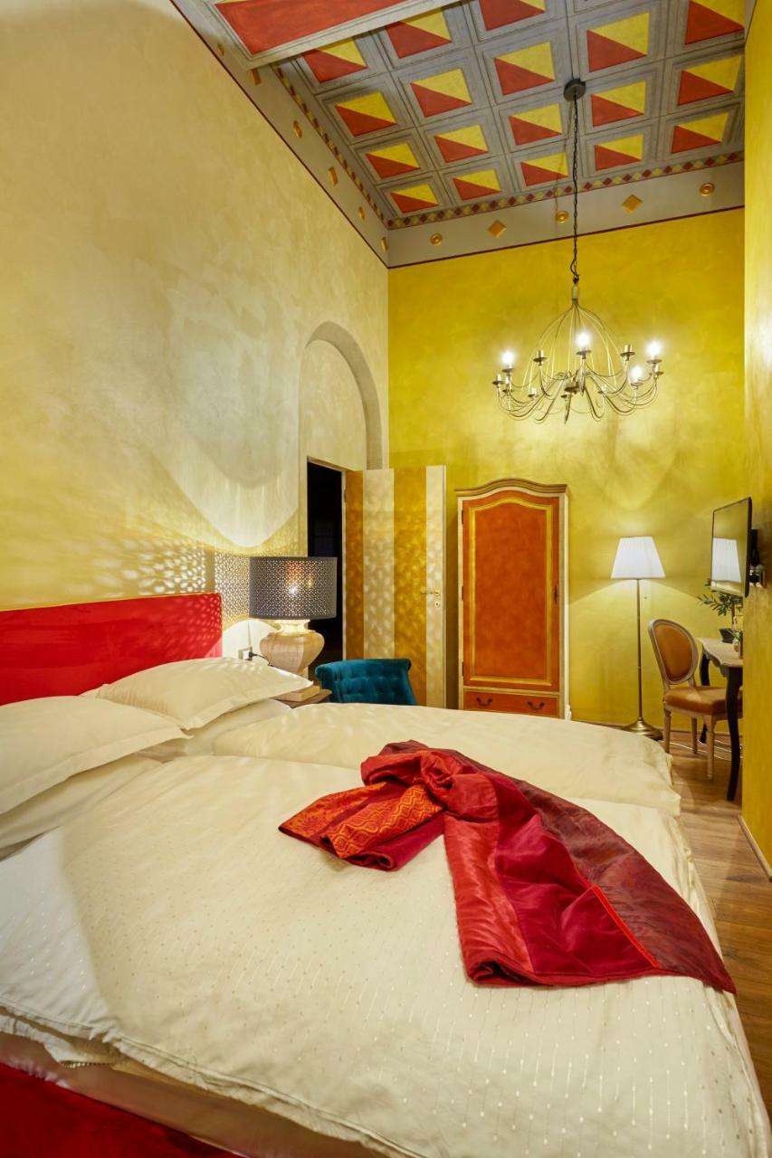 לינה וארוחת בוקר בולוניה Palazzo Di Alcina - Residenza D'Epoca - Luxury- מראה חיצוני תמונה
